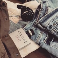 Nước hoa nam Allure homme sport thể hiện phong cách sống mạnh mẽ của phái mạnh