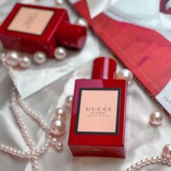 Review Nước Hoa Gucci Bloom: Mùi Hương Hoa Cỏ Quyến Rũ Cho Phái Đẹp