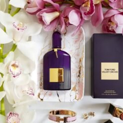 Tặng Nước Hoa Cho Bạn Gái – Mùi Hương Tinh Tế Cho Món Quà Noel Lãng Mạn